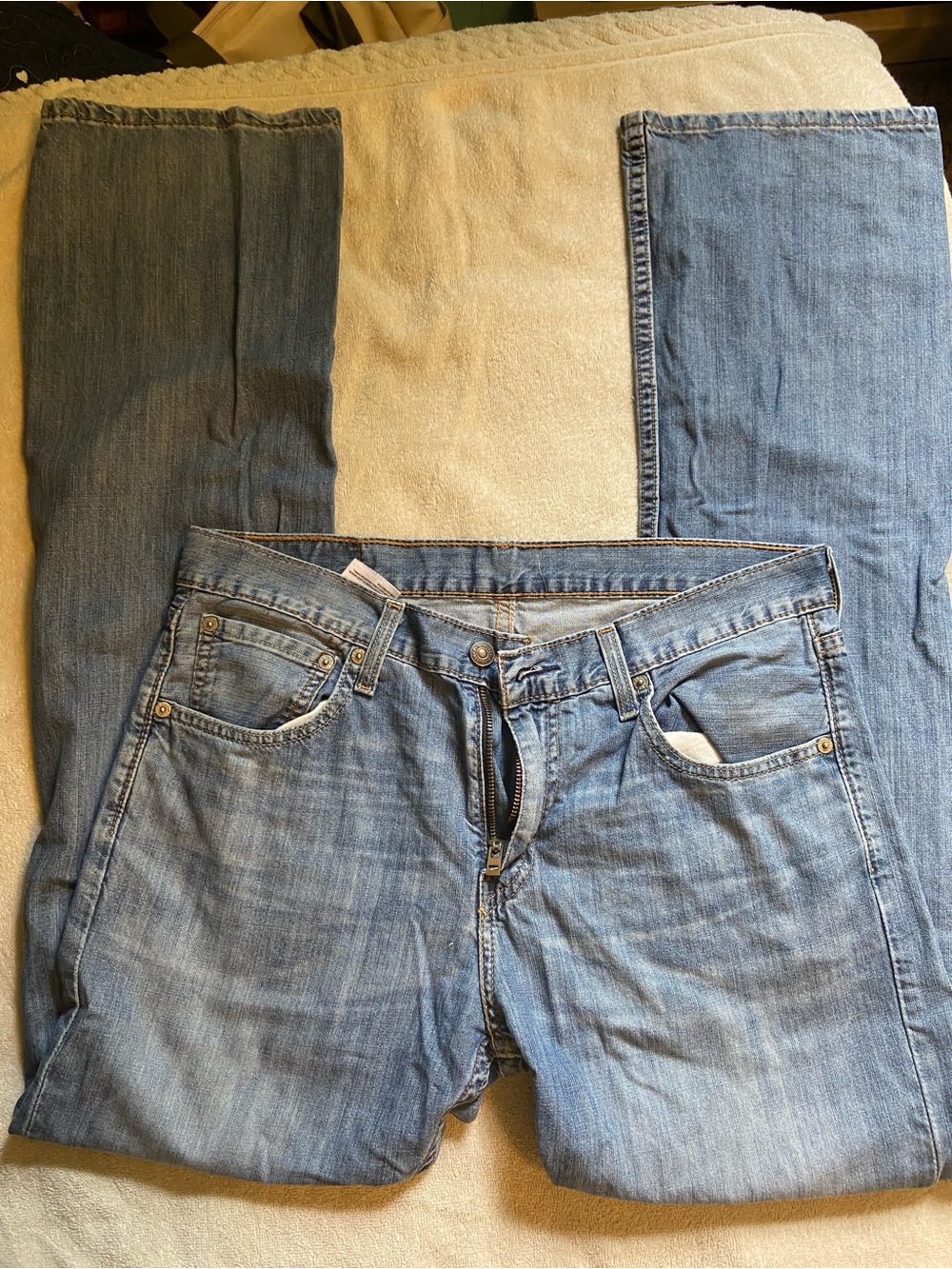 Levi’s Jean
Size - 30-31